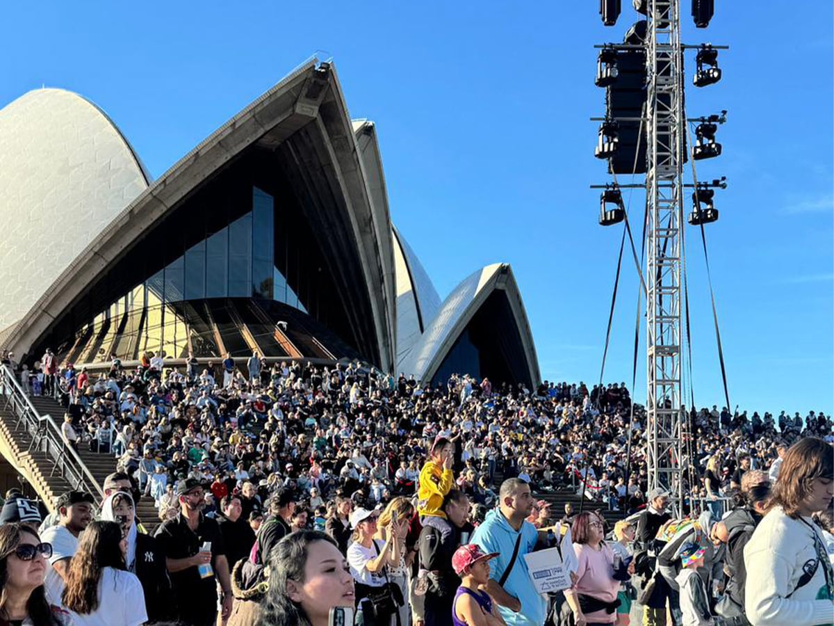 Beast give away sydney opera house