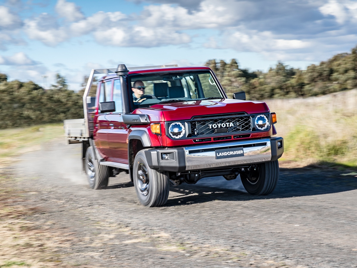 Facelifted toyota landcruiser 70