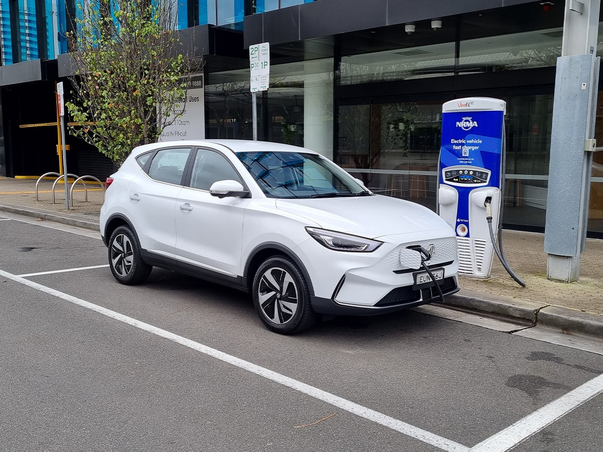 Mg zs ev charging