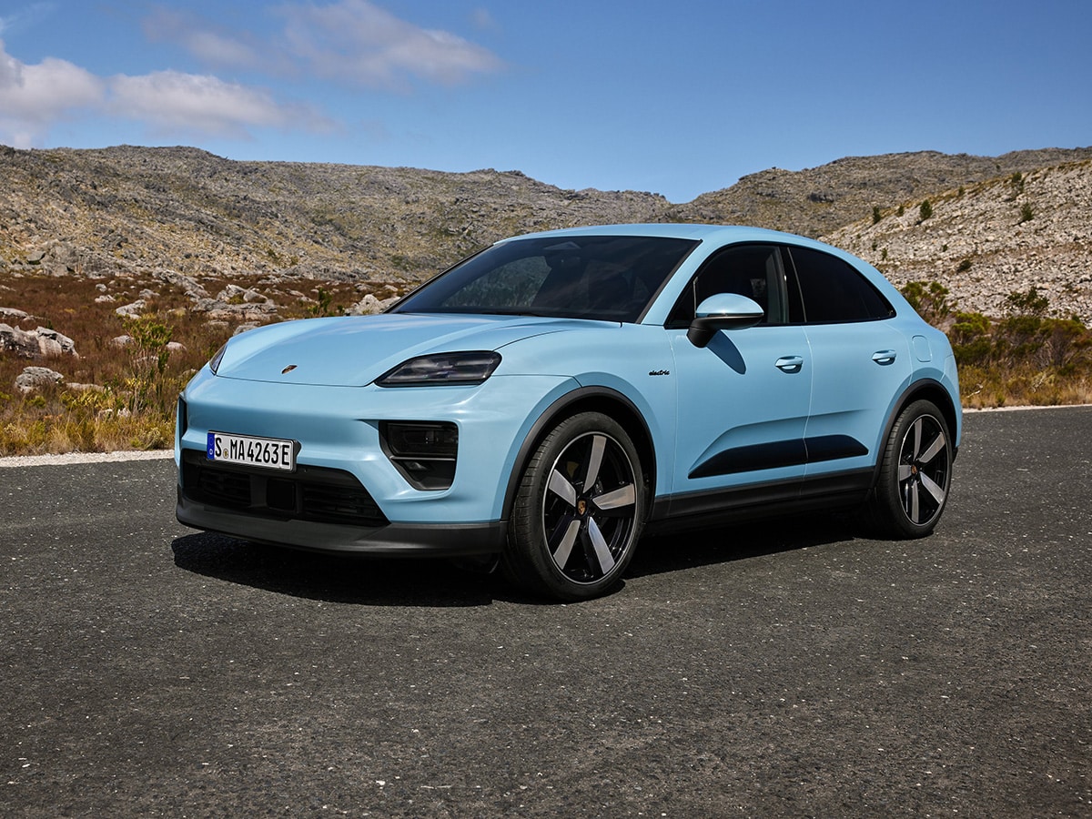 Porsche macan base model 3