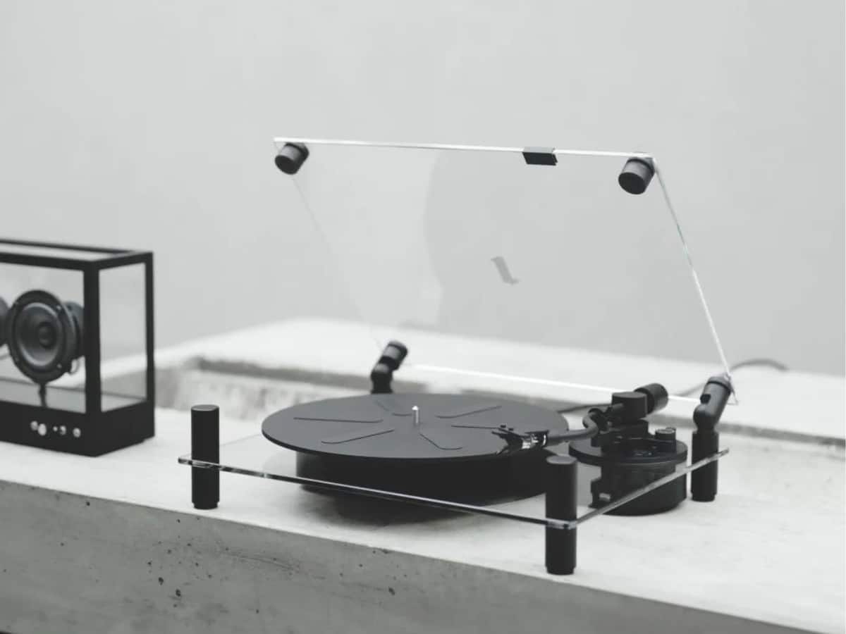 Transparent Turntable