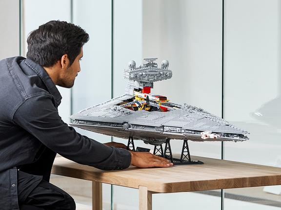 Imperial star destroyer feature