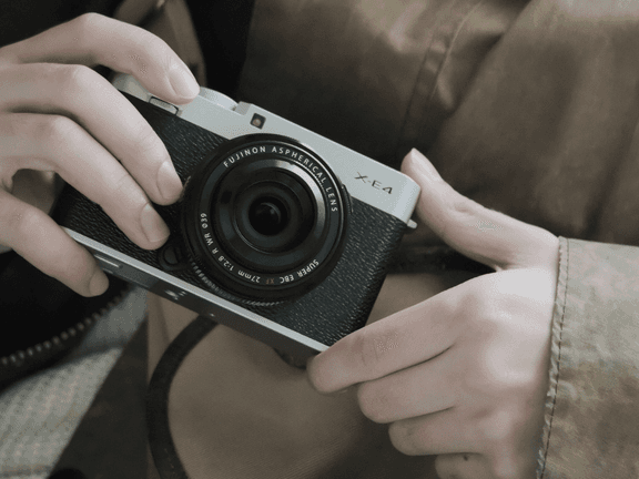 Fujifilm x e4 review