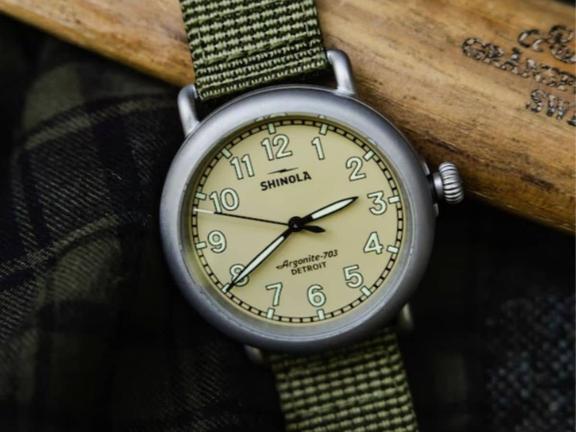 Shinola runwell field watch e