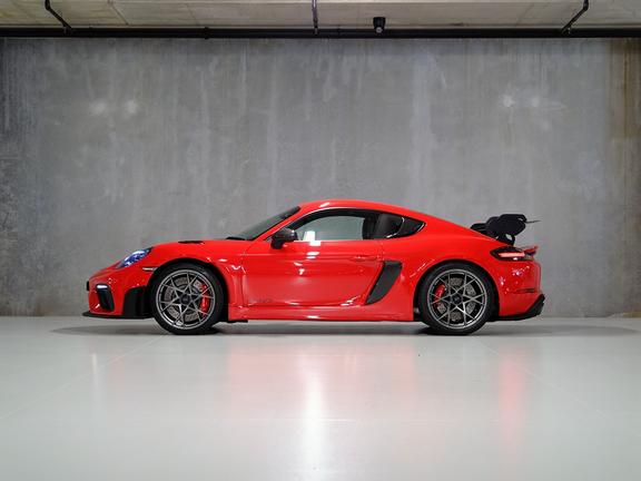 Porsche gt4 rs feature