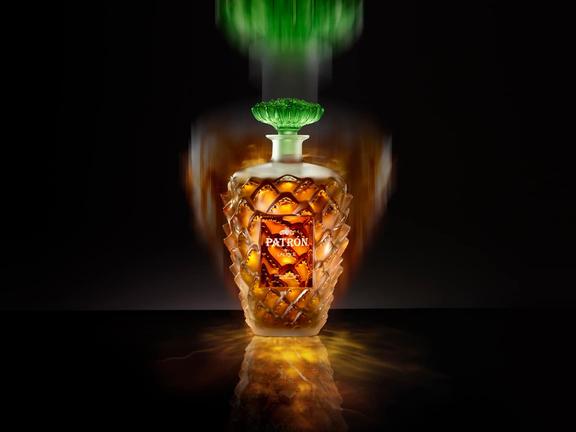 PatrÓn en lalique serie 3 bottle