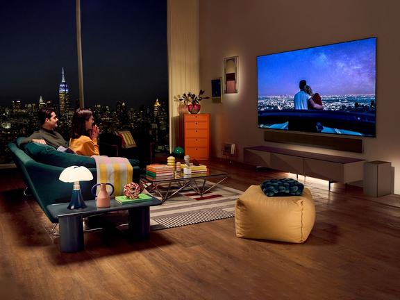 Lg g3 oled 77 inch lifestyle shot